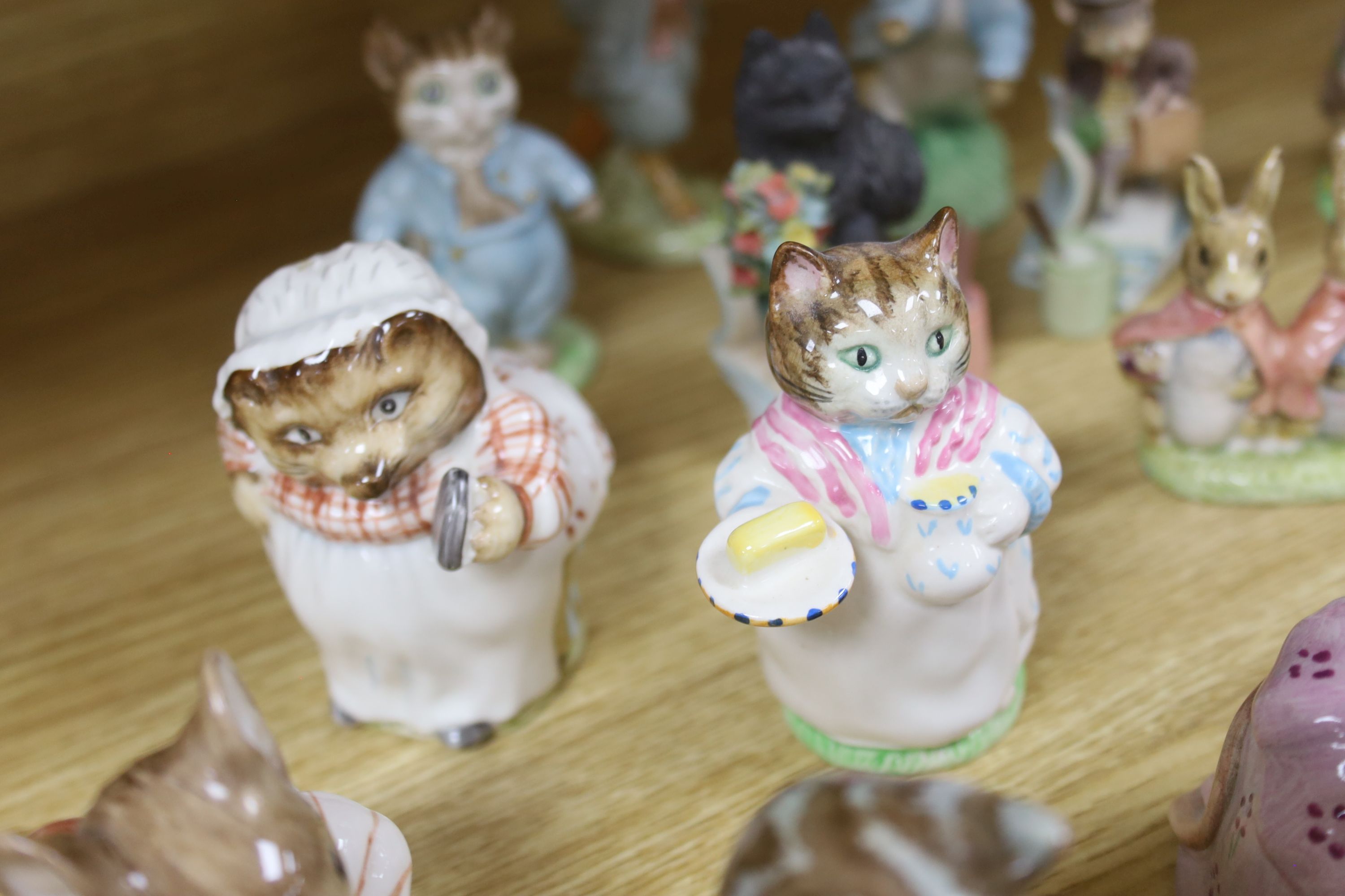 Ten Beswick Beatrix Potter characters and five similar